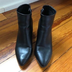 A New Day black pointed toe ankle boots